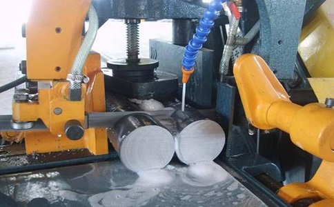 张金镇卧式带锯床的送料方式有哪几种？